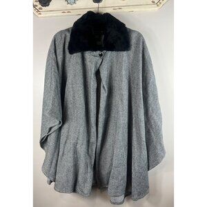 Herringbone Black & White Cape With Faux Fur Collar By Specialty House